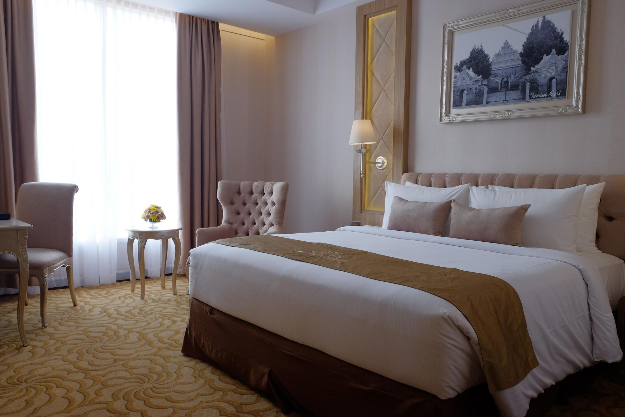 Grand Keisha Yogyakarta Ξενοδοχείο Kejayan Εξωτερικό φωτογραφία